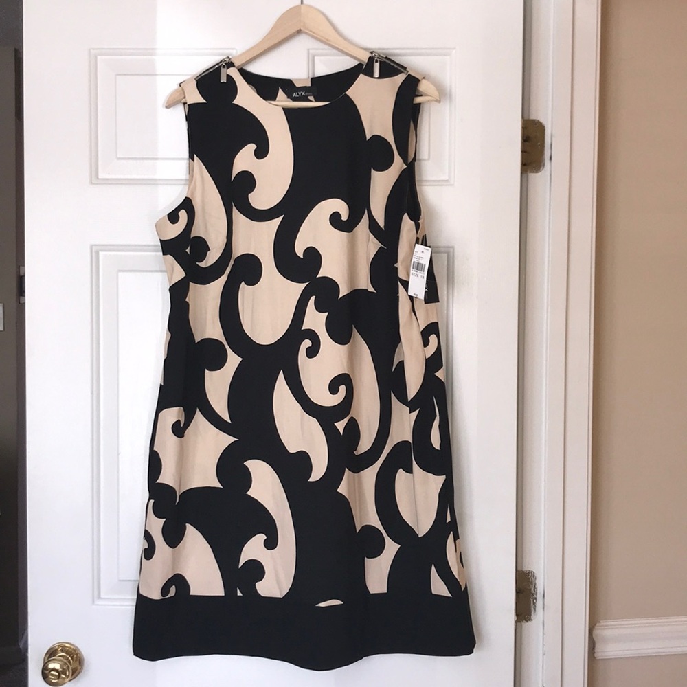 SOLD Beautiful Tan and Black Sheath Dress w Flare